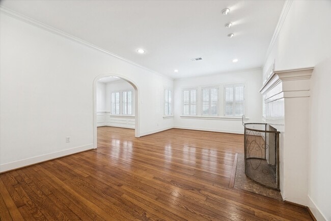 Photo - 2807 Lafayette St