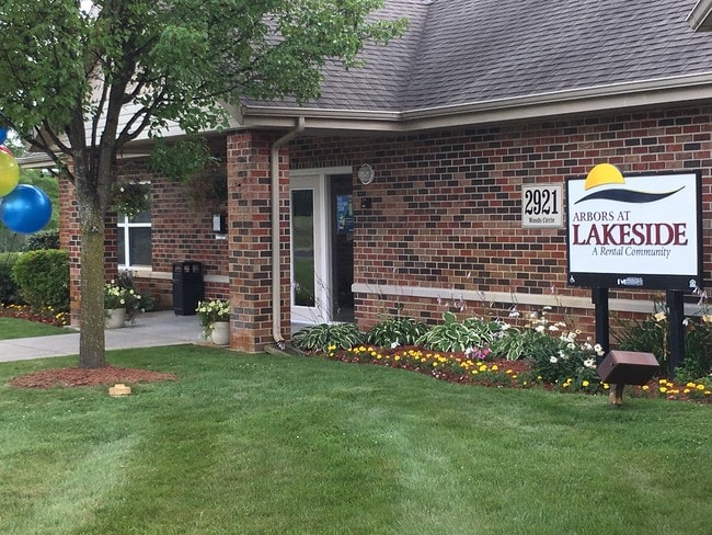 Photo - The Reserve at Lakeside