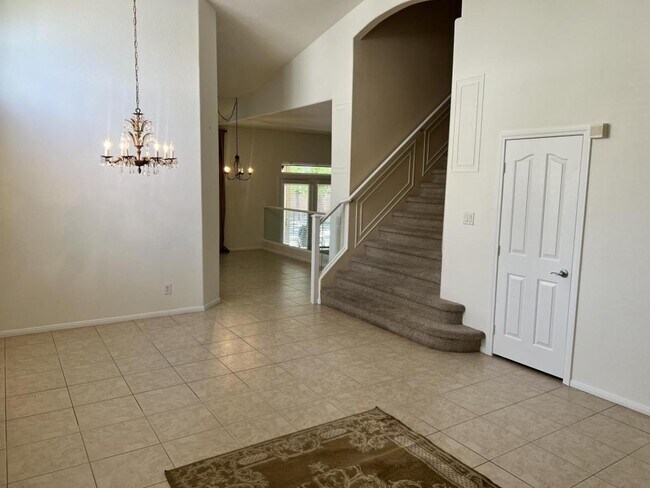 Photo - 11736 Hugana Pl