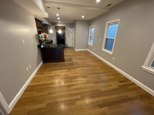 Photo - 195 Condor St Unit 2
