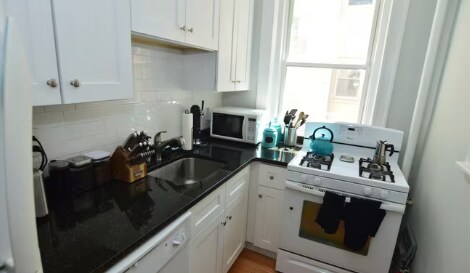 Photo - 229 Kelton St Unit 8