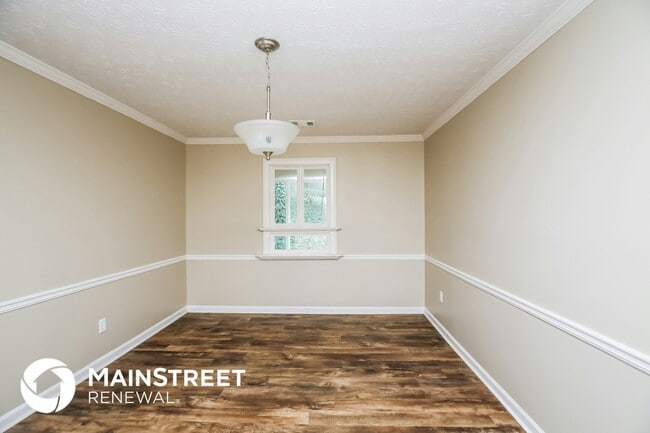 Photo - 1766 Bertram Ln SW