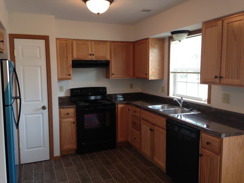 Timberbrook Court Townhouses Apartments For Rent in Zelienople, PA