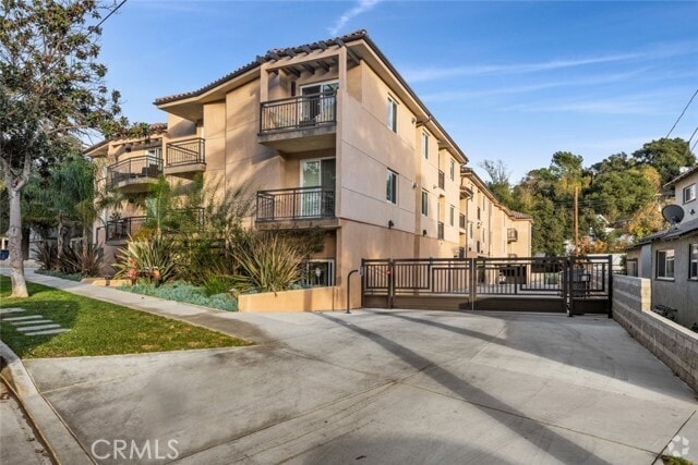 Building Photo - 1941 Waltonia Dr Unit 205 Rental