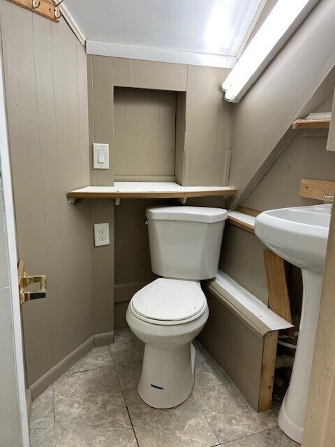 Photo - 3893 E 55th St