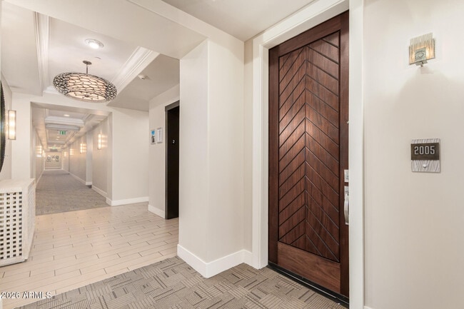 Building Photo - 4803 N Woodmere Fairway