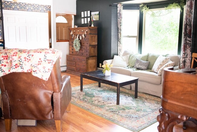 Photo - House For Lease