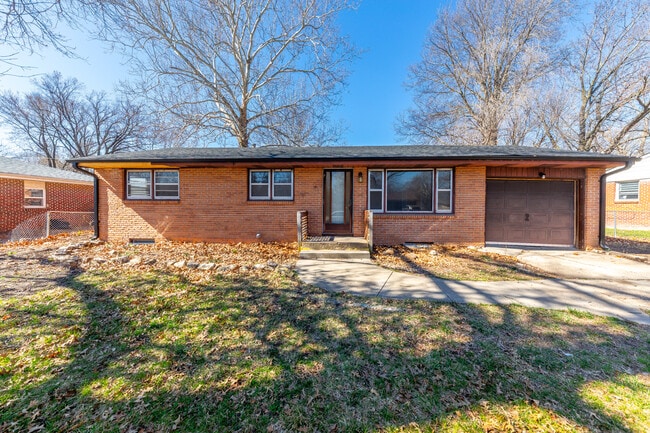 Building Photo - 1933 Judson St