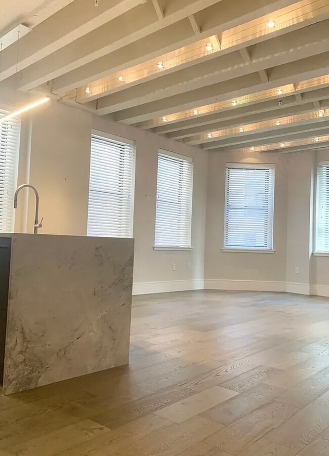 Photo - 45 Broad St Unidad 301