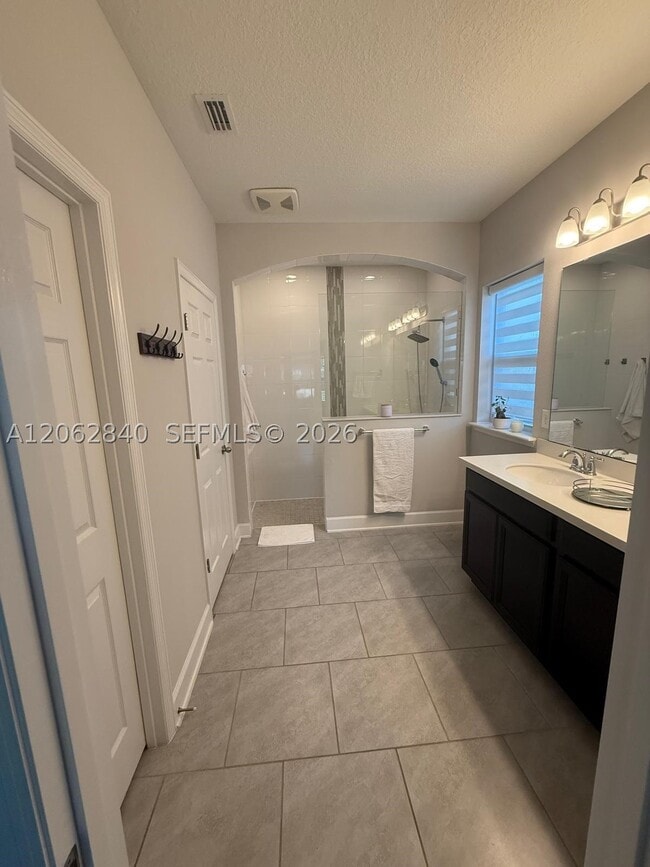 110 Foxcross Ave