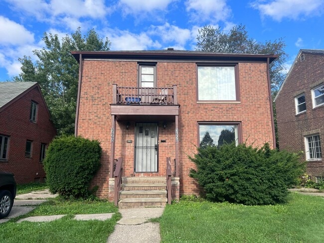 Photo - 3658 W 107th St