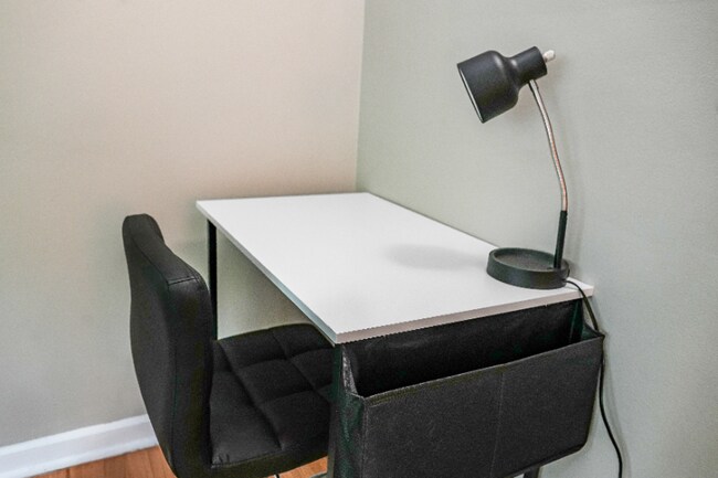 Photo - 432 Elmwood Ave Unit 2