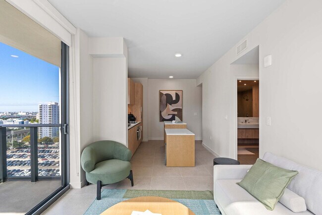 Photo - 11 NE 6th St Unit SI FL16-ID1404479P