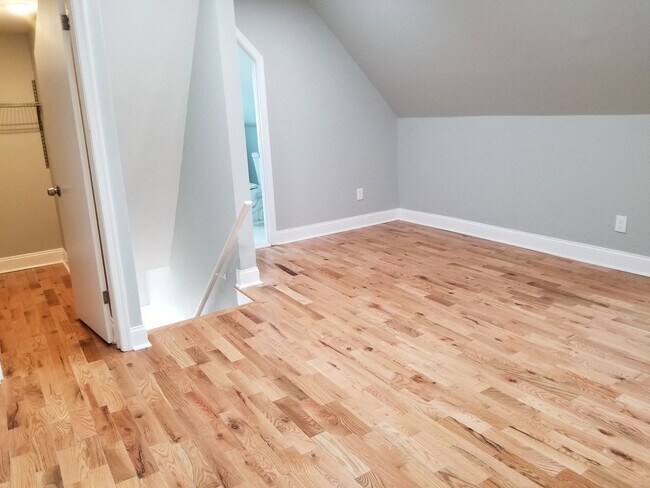 Photo - Ches-Bay LLC Unit 918 Chesapeake Avenue - Apartment 5