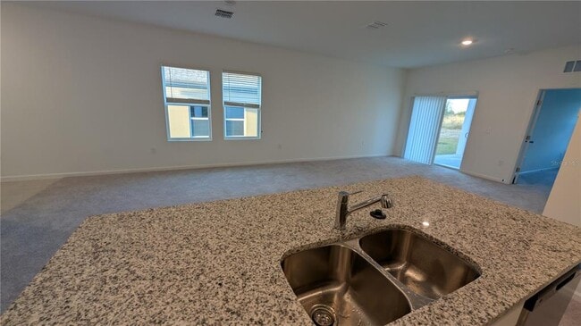 Photo - 520 Hennepin Lp