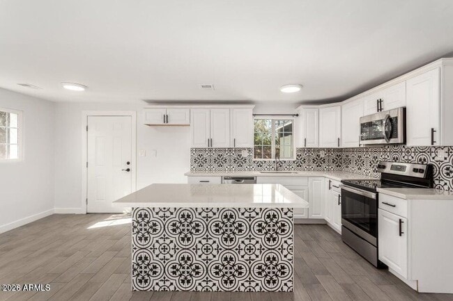 Photo - 240 N Monte Vista St