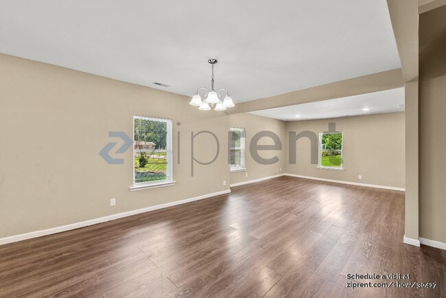 Photo - 1114 W Bank St