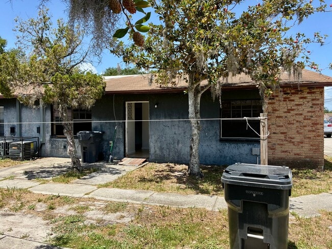 3076 St Paul Dr