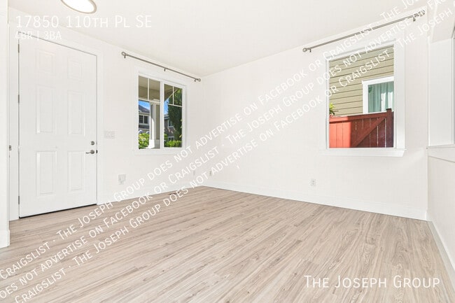 Photo - 17850 110th Pl SE