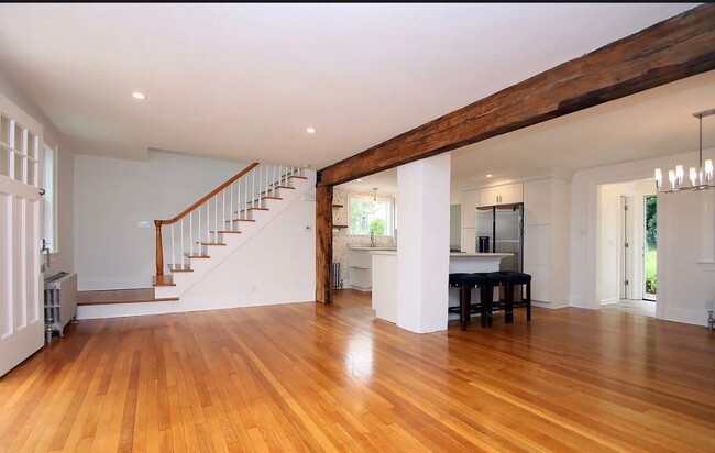 Photo - 570 Westfield Ave