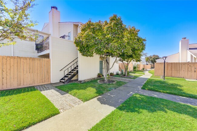 Photo - 6401 Deihl Rd Unit 505