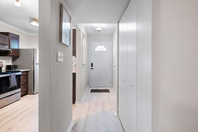 Photo - 8182 McGuire Dr