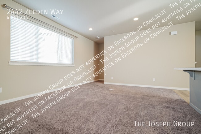 Photo - 2442 Zeeden Way