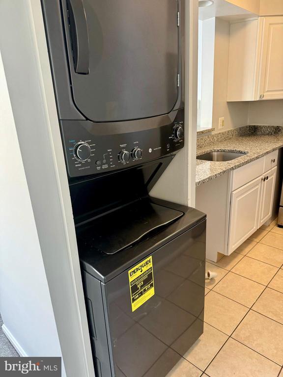 Photo - 4733 Bradley Blvd Unidad 11