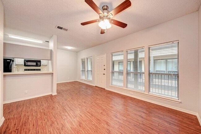 Photo - PRELEASE 8/15/2025 2 bed 2 bath Unit 208