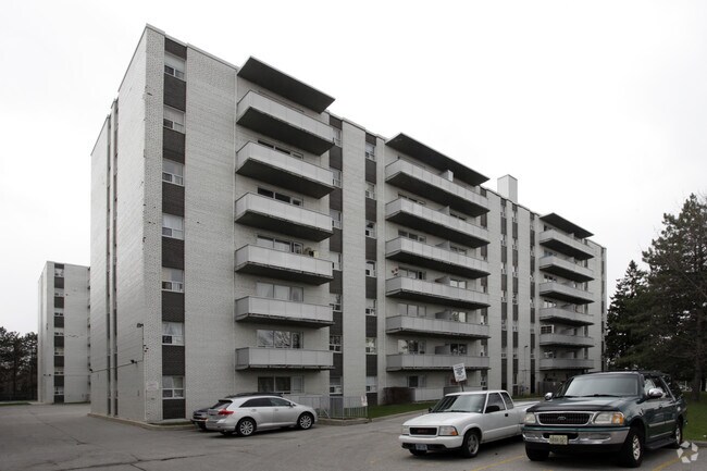 Building Photo - Wilmington Gardens