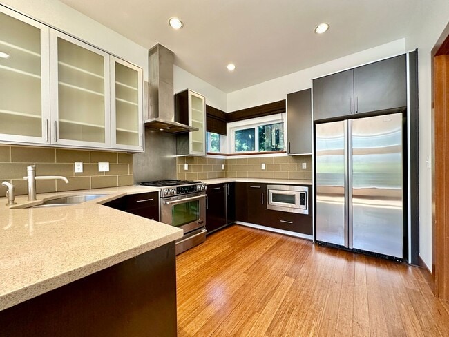 Photo - Stunning Townhome for Lease  in Seattle’s ...