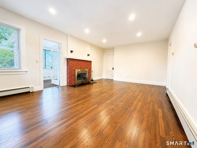 Photo - 291 Strawberry Hill Ave