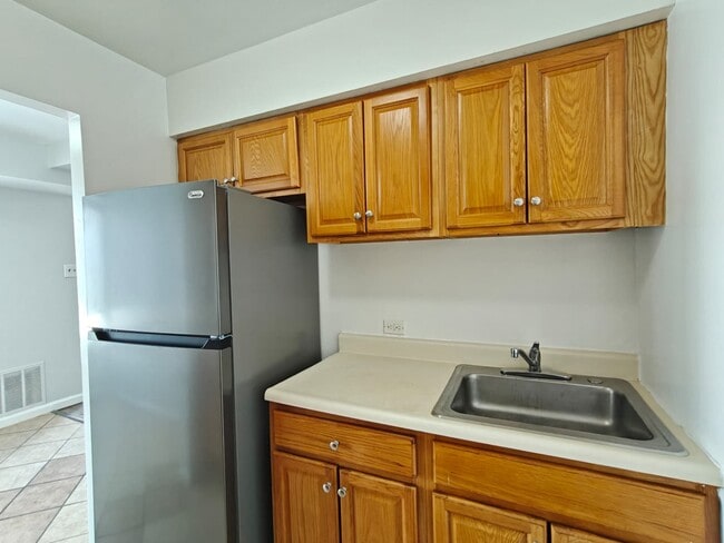 Photo - 4891 Stenton Ave