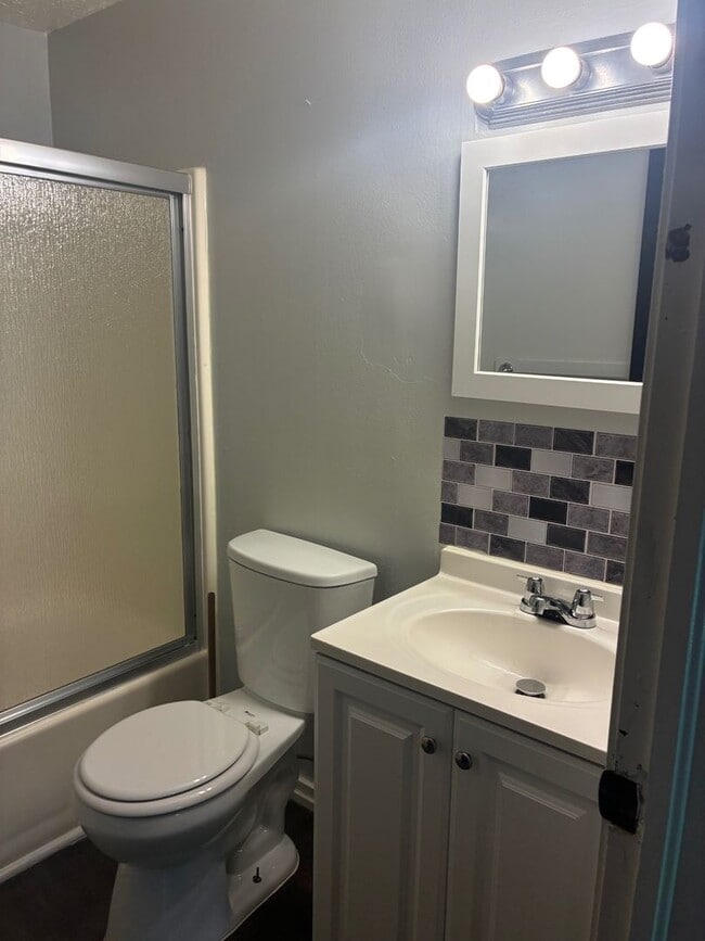Photo - 1508 Fillmore Ave Unit 1510 Fillmore Ave: Left