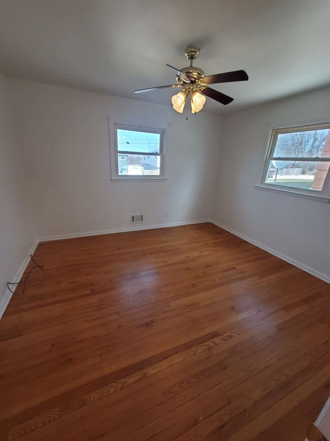 Photo - 520 Lakeview Ave Unit 2