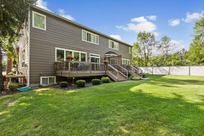 Photo - 10015/10017 N Whitworth Dr Unit 10017