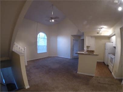 413 Fountainhead Cir
