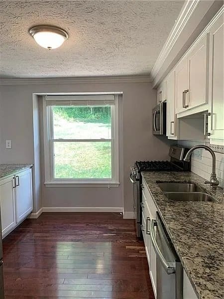 Photo - 3124 Haberlein Rd