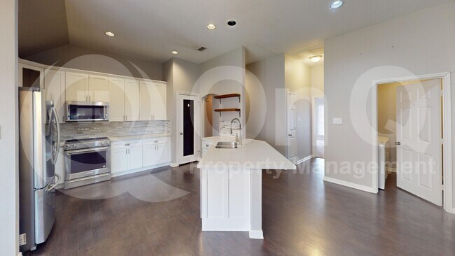 Photo - 6201 Grantham Dr