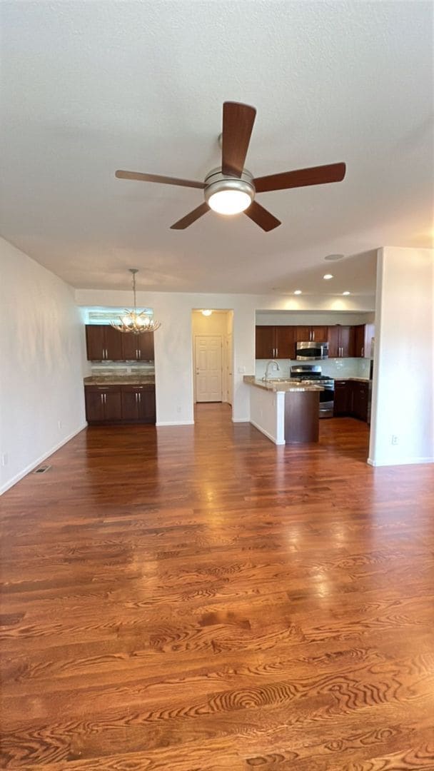 Photo - 122 Jackson Dr