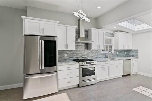 Photo - 24 W 19th St