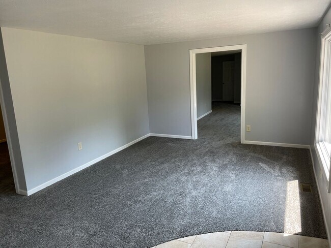 Photo - Charming 3-Bedroom Ranch Home in Comstock ...