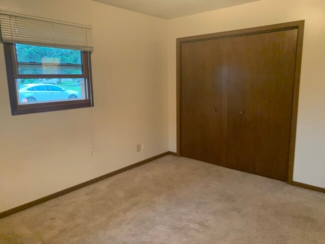 Photo - 1118 Dutchman Ct