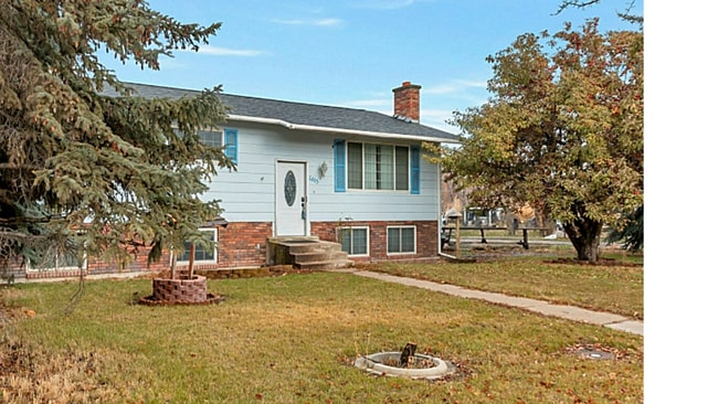 Building Photo - Single Family Residence 5 Bed | 2 Bath Rental