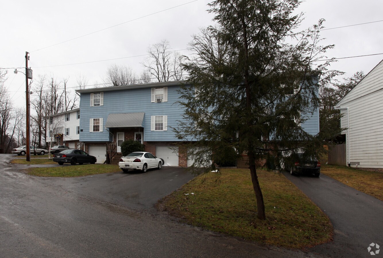 Photo - 140-146 Lively St