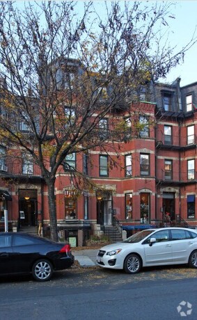 Photo - 225 Newbury St Apartments