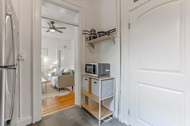 The Artist's Apt. | 1BR | Short North | +Parking