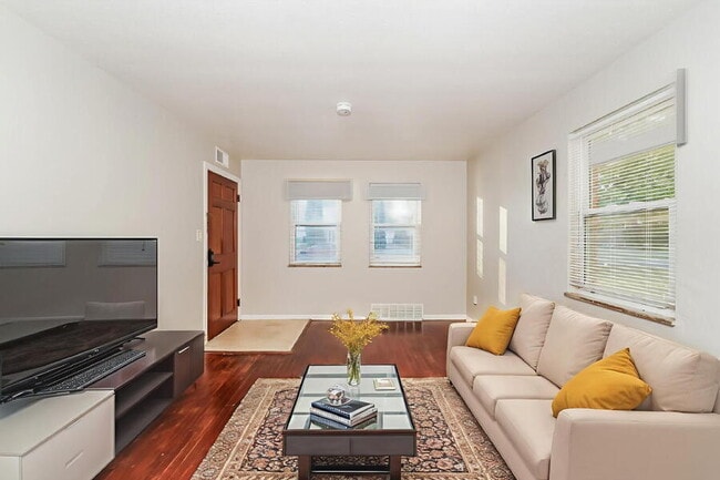 Photo - 20231 Crystal Ave Unit 1