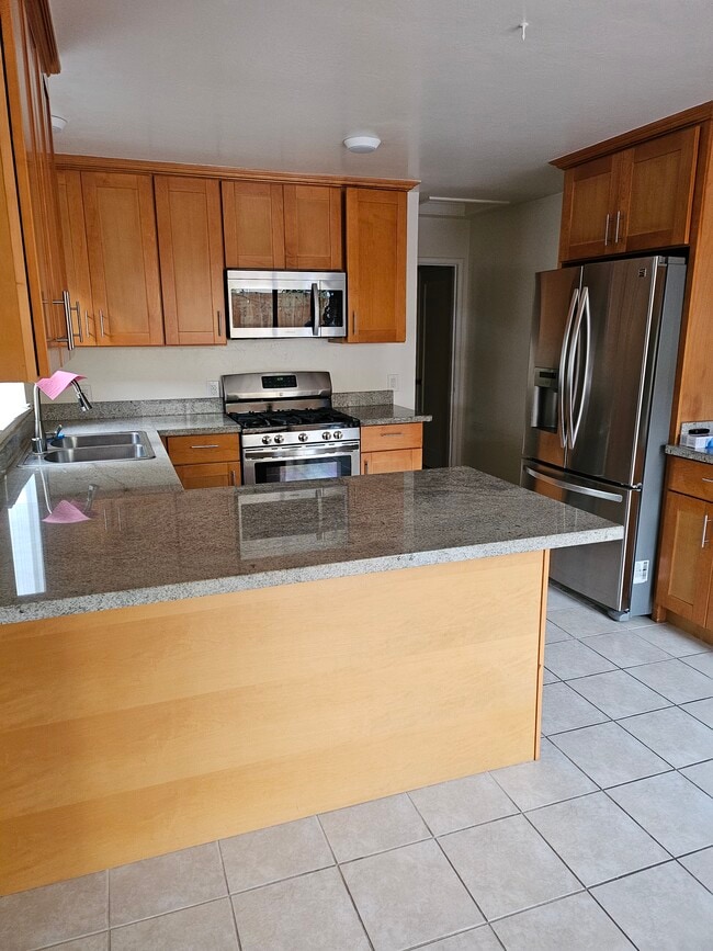 Photo - 173 Bel Ayre Dr
