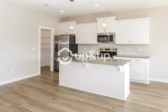 Photo - Fantastic 4bd/2ba home! Coming soon!